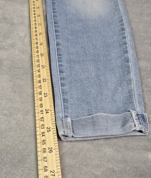 YMI Wanna Beta Butt Light Blue Women's Cropped Jeans Size 9 - Picture 4 of 10
